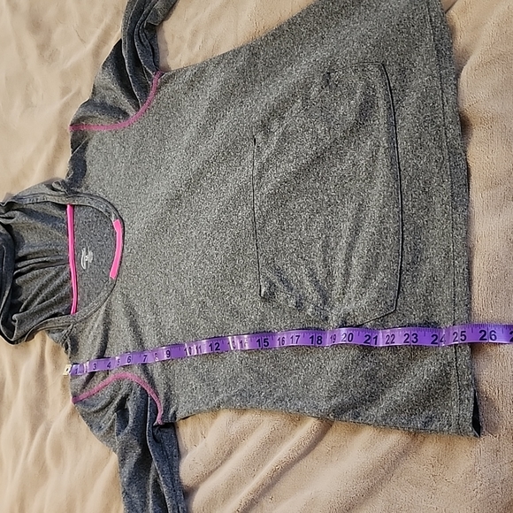 Workout long sleeve with hood - Picture 10 of 11